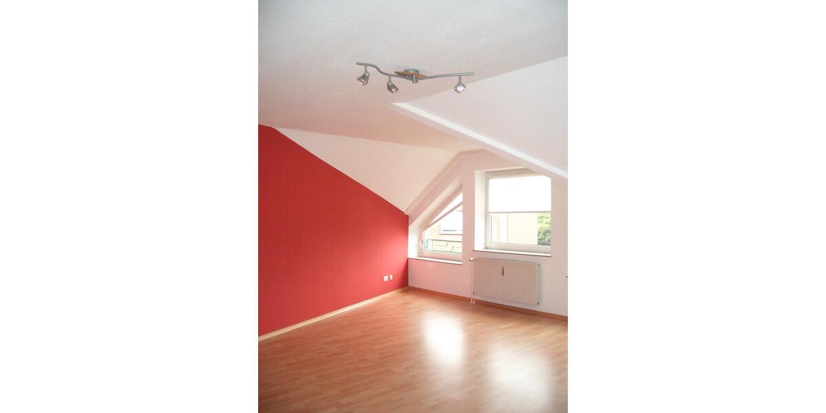 Dachgeschoßwohnung Baesweiler - 2 Zimmer, 64 m&sup2;, 690&euro; | Angebot:25238996