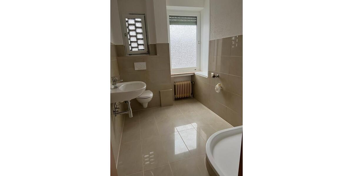 Dachgeschoßwohnung Herzogenrath - 3 Zimmer, 97 m&sup2;, 1.100&euro; | Angebot:26621379