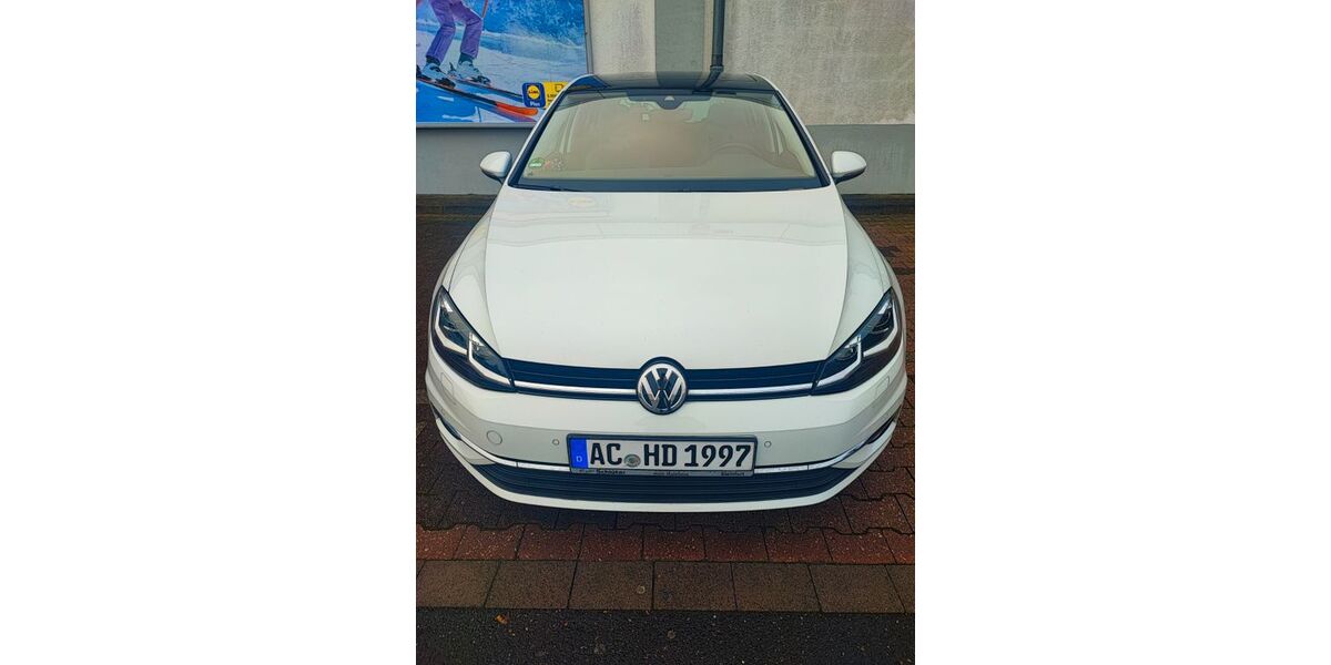 VW Golf 107.000 km 19.700 &euro; Aachen 52074