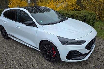 Ford Focus 5.200 km 35.800 &euro; Hürth 50354