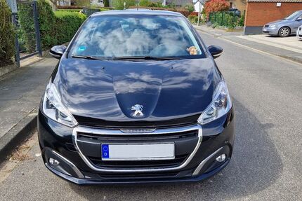 Peugeot 208 86.400 km 4.900 &euro; Euskirchen 53881