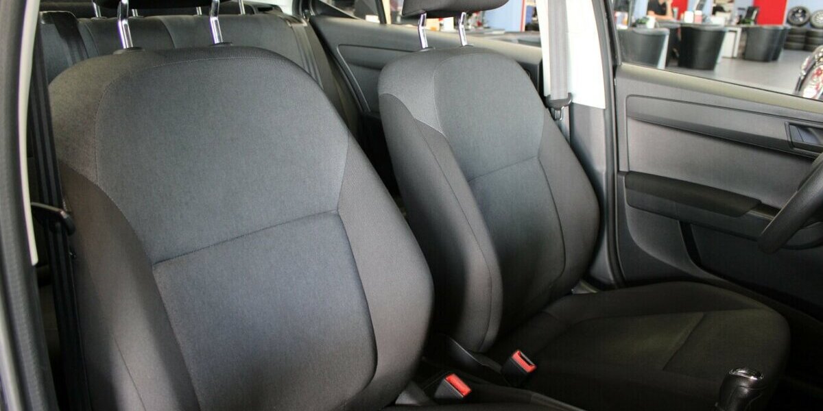 Skoda Fabia 1.0 MPI Cool Edition 66.971 km 7.980 &euro; Euskirchen 53881