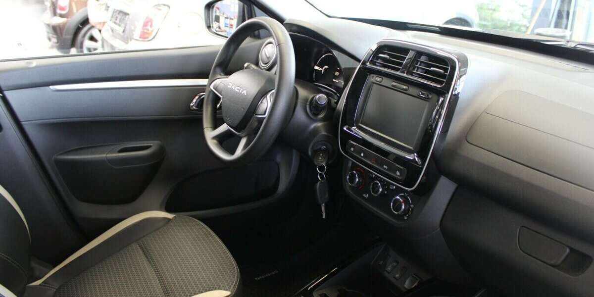 Dacia Spring ESSENTIAL 12.869 km 11.480 &euro; Euskirchen 53881