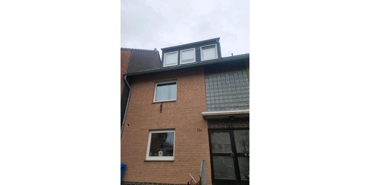 Dachgeschoßwohnung Elsdorf - 2 Zimmer, 60 m&sup2;, 700&euro; | Angebot:25883658