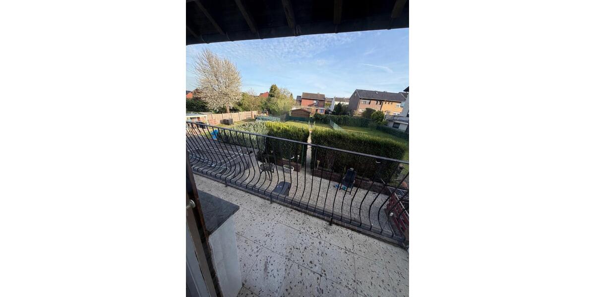 Doppelhaushälfte Bedburg - 3 Zimmer, 95 m&sup2;, 425.000&euro; | Angebot:26052106