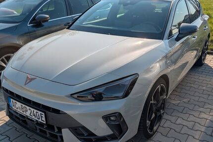 Cupra Leon 44.939 km 32.490 &euro; Baesweiler 52499