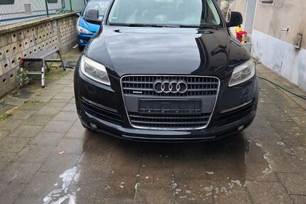 Audi Q7 302.000 km 6.300 &euro; Titz 52445
