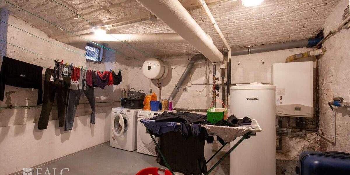 Mehrfamilienhaus, Wohnhaus Düren Distelrath - 8 Zimmer, 359.000&euro; | Angebot:25745640