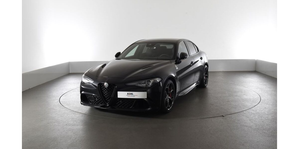 Alfa Romeo Giulia 13.019 km 60.980 &euro; Aachen 52078