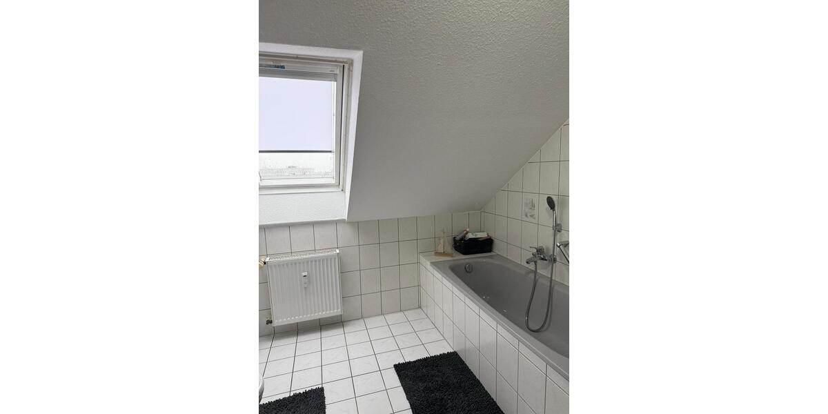 Dachgeschoßwohnung Euskirchen - 1 Zimmer, 50 m&sup2;, 450&euro; | Angebot:25657873