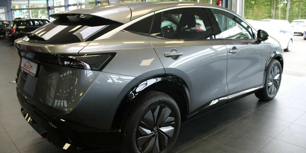 Nissan Ariya 87 kWh Advance Pack 3.805 km 33.980 &euro; Euskirchen 53881