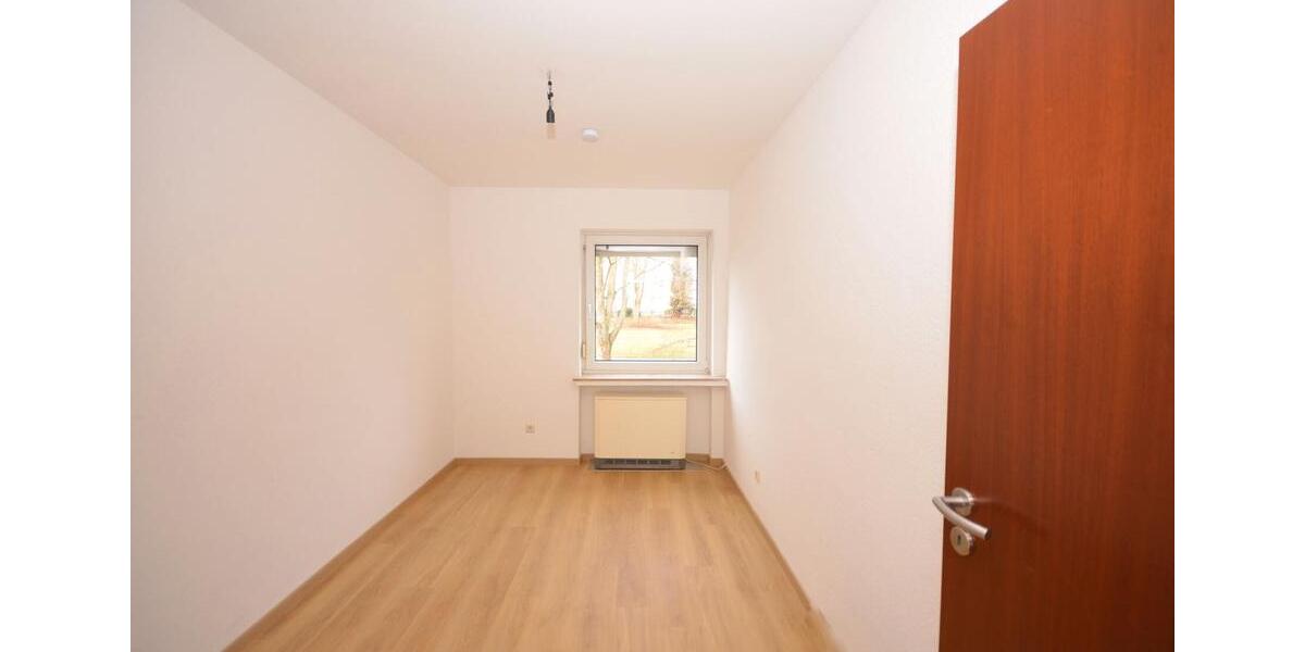Etagenwohnung Brühl - 4 Zimmer, 96 m&sup2;, 1.150&euro; | Angebot:25097962