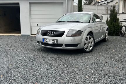 Audi TT 195.000 km 6.950 &euro; Aachen 52066